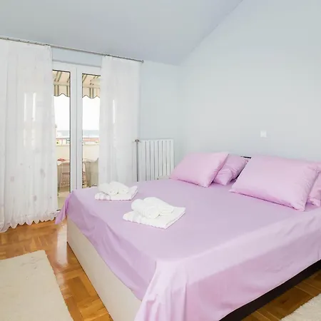 Villa Logan Kastela